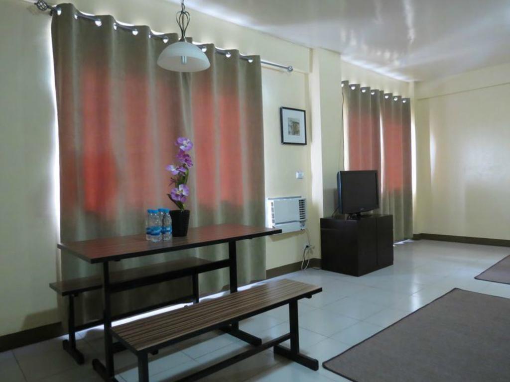 Hotel Cara Lipa City Екстер'єр фото